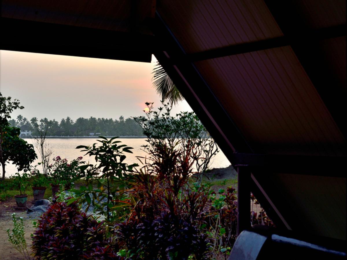 Kadaloram Beach Resort Kochi Eksteriør billede